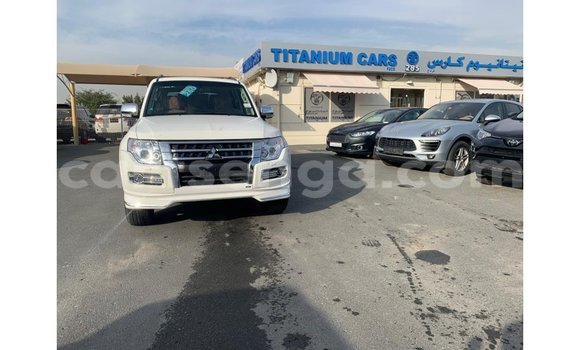 Nunua Imported Mitsubishi Pajero White Gari ndani ya Import - Dubai nchini Hhohho Nunua Imported Mitsubishi Pajero White Gari ndani ya Import - Dubai nchini Hhohho
