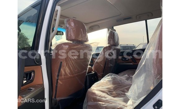 Nunua Imported Mitsubishi Pajero White Gari ndani ya Import - Dubai nchini Hhohho Nunua Imported Mitsubishi Pajero White Gari ndani ya Import - Dubai nchini Hhohho