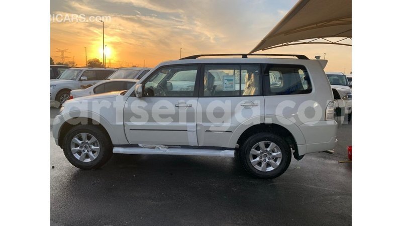 Big with watermark mitsubishi pajero hhohho import dubai 15750