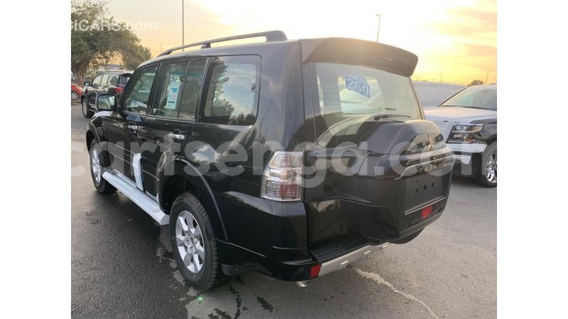 Big with watermark mitsubishi pajero hhohho import dubai 15750