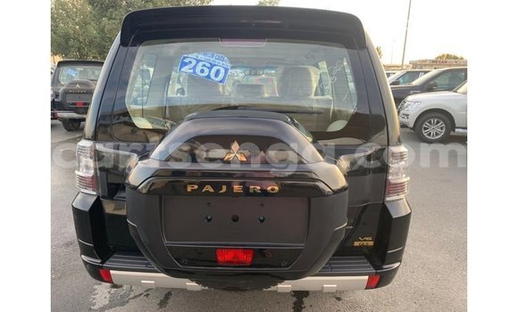 Nunua Imported Mitsubishi Pajero Black Gari ndani ya Import - Dubai nchini Hhohho Nunua Imported Mitsubishi Pajero Black Gari ndani ya Import - Dubai nchini Hhohho