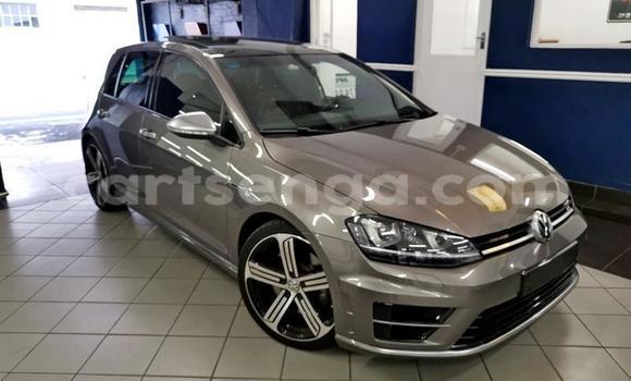 Nunua Ilio tumika Volkswagen Golf R Silver Gari ndani ya Ezulwini nchini Hhohho Nunua Ilio tumika Volkswagen Golf R Silver Gari ndani ya Ezulwini nchini Hhohho