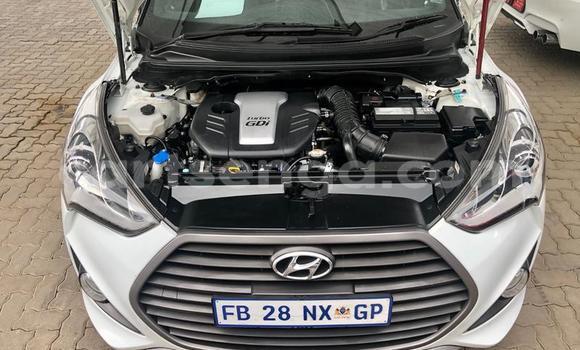 Nunua Ilio tumika Hyundai Veloster White Gari ndani ya Manzini nchini Manzini Nunua Ilio tumika Hyundai Veloster White Gari ndani ya Manzini nchini Manzini