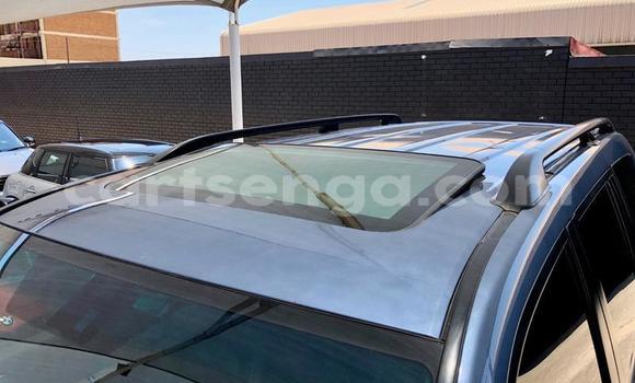 Nunua Ilio tumika Toyota Land Cruiser Prado Blue Gari ndani ya Ezulwini nchini Hhohho Nunua Ilio tumika Toyota Land Cruiser Prado Blue Gari ndani ya Ezulwini nchini Hhohho