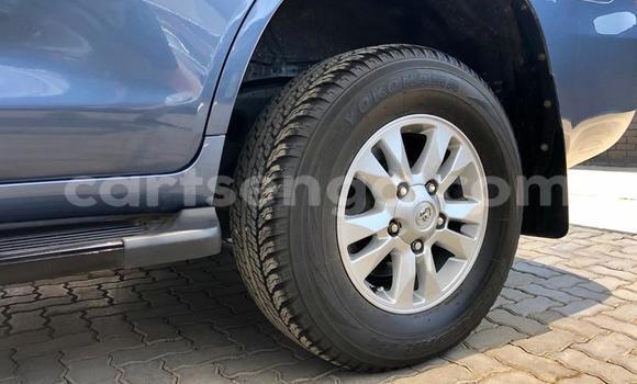 Nunua Ilio tumika Toyota Land Cruiser Prado Blue Gari ndani ya Ezulwini nchini Hhohho Nunua Ilio tumika Toyota Land Cruiser Prado Blue Gari ndani ya Ezulwini nchini Hhohho