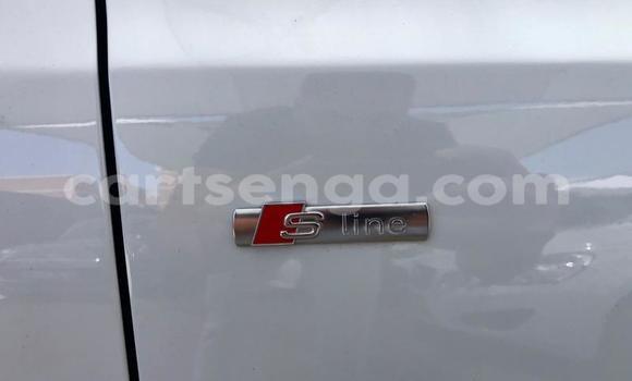 Nunua Ilio tumika Audi Q5 White Gari ndani ya Ezulwini nchini Hhohho Nunua Ilio tumika Audi Q5 White Gari ndani ya Ezulwini nchini Hhohho