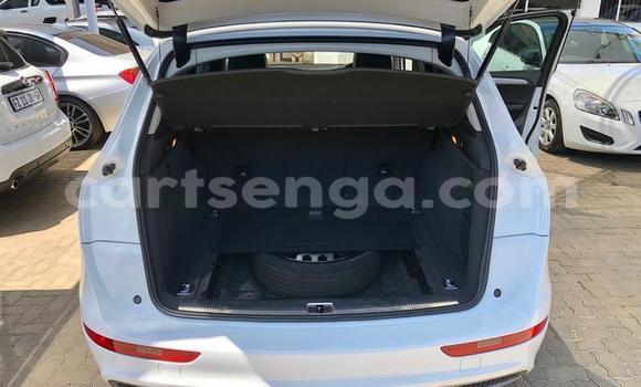 Nunua Ilio tumika Audi Q5 White Gari ndani ya Ezulwini nchini Hhohho Nunua Ilio tumika Audi Q5 White Gari ndani ya Ezulwini nchini Hhohho