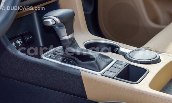 Acheter Import Voiture Kia Sportage Blanc à Import - Dubai, Hhohho Acheter Import Voiture Kia Sportage Blanc à Import - Dubai, Hhohho