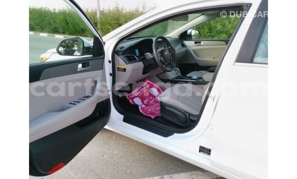 Acheter Import Voiture Hyundai Sonata Blanc à Import - Dubai, Hhohho Acheter Import Voiture Hyundai Sonata Blanc à Import - Dubai, Hhohho