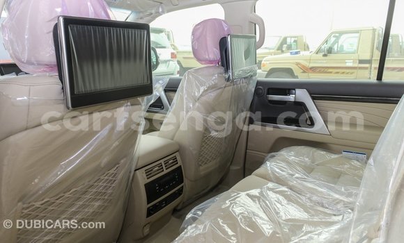 Buy Import Toyota Land Cruiser Black Car in Import - Dubai in Hhohho Buy Import Toyota Land Cruiser Black Car in Import - Dubai in Hhohho