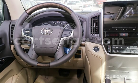 Buy Import Toyota Land Cruiser White Car in Import - Dubai in Hhohho Buy Import Toyota Land Cruiser White Car in Import - Dubai in Hhohho