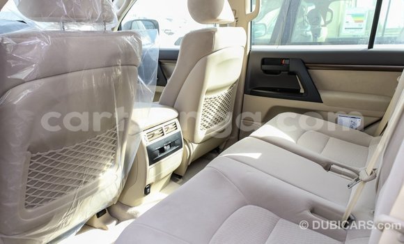 Buy Import Toyota Land Cruiser White Car in Import - Dubai in Hhohho Buy Import Toyota Land Cruiser White Car in Import - Dubai in Hhohho
