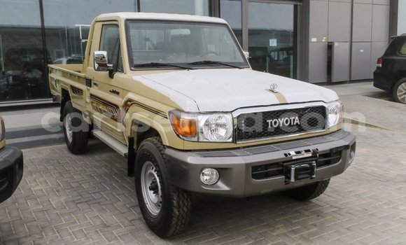 Buy Import Toyota Land Cruiser Beige Car in Import - Dubai in Hhohho Buy Import Toyota Land Cruiser Beige Car in Import - Dubai in Hhohho