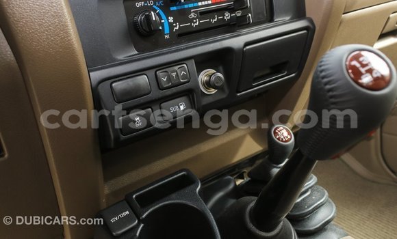 Buy Import Toyota Land Cruiser Beige Car in Import - Dubai in Hhohho Buy Import Toyota Land Cruiser Beige Car in Import - Dubai in Hhohho