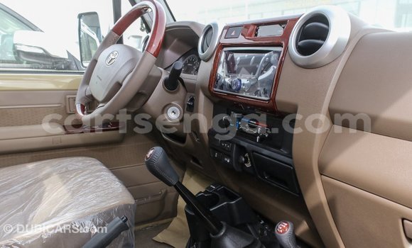 Buy Import Toyota Land Cruiser Beige Car in Import - Dubai in Hhohho Buy Import Toyota Land Cruiser Beige Car in Import - Dubai in Hhohho