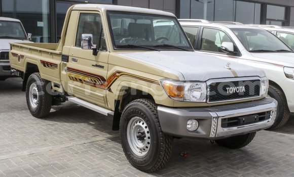 Buy Import Toyota Land Cruiser Beige Car in Import - Dubai in Hhohho Buy Import Toyota Land Cruiser Beige Car in Import - Dubai in Hhohho