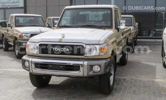 Buy Import Toyota Land Cruiser Beige Car in Import - Dubai in Hhohho Buy Import Toyota Land Cruiser Beige Car in Import - Dubai in Hhohho