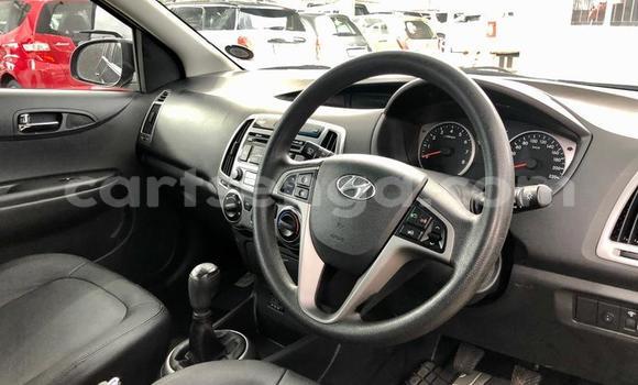 Nunua Ilio tumika Hyundai i20 Black Gari ndani ya Ezulwini nchini Hhohho Nunua Ilio tumika Hyundai i20 Black Gari ndani ya Ezulwini nchini Hhohho