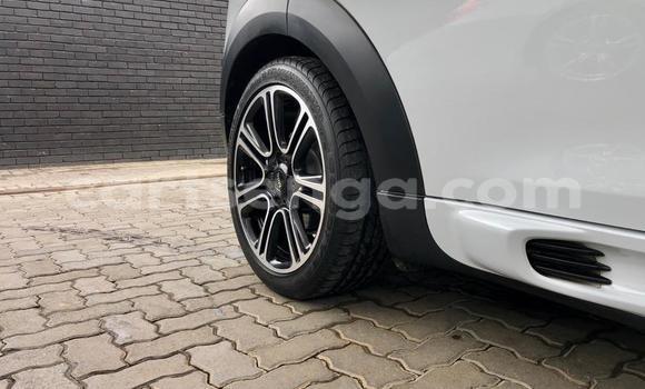 Nunua Ilio tumika MINI Countryman White Gari ndani ya Manzini nchini Manzini Nunua Ilio tumika MINI Countryman White Gari ndani ya Manzini nchini Manzini