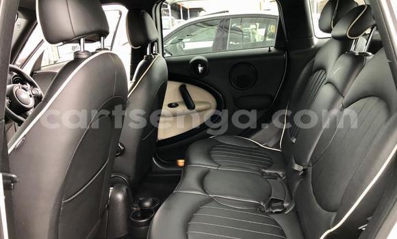 Nunua Ilio tumika MINI Countryman White Gari ndani ya Manzini nchini Manzini Nunua Ilio tumika MINI Countryman White Gari ndani ya Manzini nchini Manzini