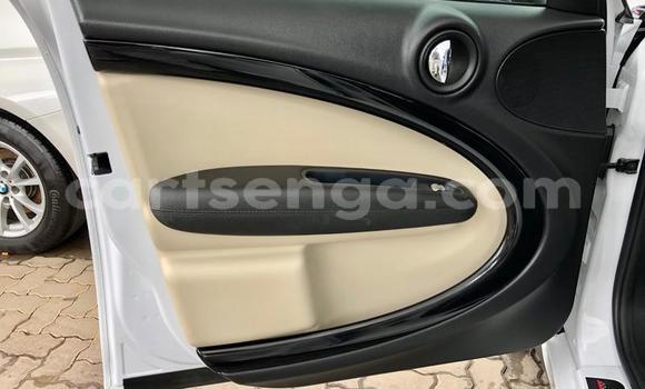 Nunua Ilio tumika MINI Countryman White Gari ndani ya Manzini nchini Manzini Nunua Ilio tumika MINI Countryman White Gari ndani ya Manzini nchini Manzini