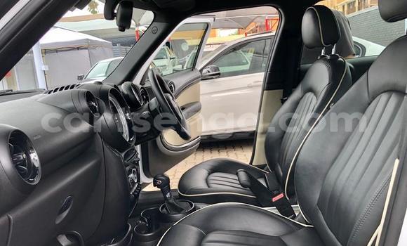 Nunua Ilio tumika MINI Countryman White Gari ndani ya Manzini nchini Manzini Nunua Ilio tumika MINI Countryman White Gari ndani ya Manzini nchini Manzini