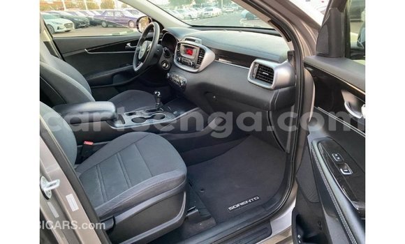 Buy Import Kia Sorento Other Car in Import - Dubai in Hhohho Buy Import Kia Sorento Other Car in Import - Dubai in Hhohho
