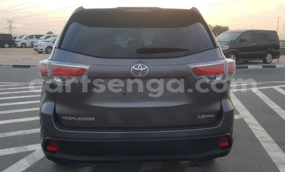 Buy Import Toyota Highlander Other Car in Import - Dubai in Hhohho Buy Import Toyota Highlander Other Car in Import - Dubai in Hhohho