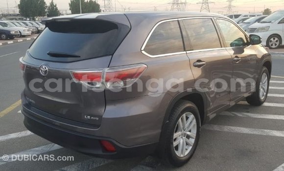 Buy Import Toyota Highlander Other Car in Import - Dubai in Hhohho Buy Import Toyota Highlander Other Car in Import - Dubai in Hhohho
