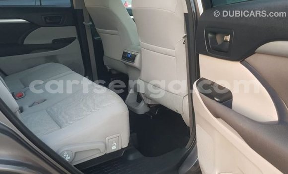 Buy Import Toyota Highlander Other Car in Import - Dubai in Hhohho Buy Import Toyota Highlander Other Car in Import - Dubai in Hhohho
