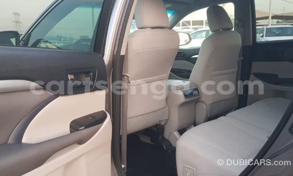 Buy Import Toyota Highlander Other Car in Import - Dubai in Hhohho Buy Import Toyota Highlander Other Car in Import - Dubai in Hhohho