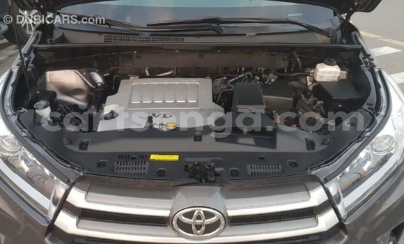 Buy Import Toyota Highlander Other Car in Import - Dubai in Hhohho Buy Import Toyota Highlander Other Car in Import - Dubai in Hhohho