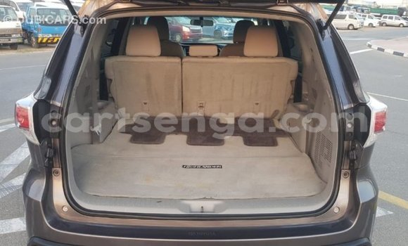 Buy Import Toyota Highlander Other Car in Import - Dubai in Hhohho Buy Import Toyota Highlander Other Car in Import - Dubai in Hhohho
