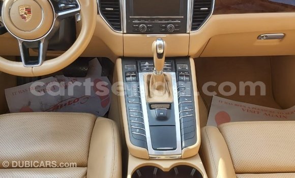 Acheter Import Voiture Porsche Macan Autre à Import - Dubai, Hhohho Acheter Import Voiture Porsche Macan Autre à Import - Dubai, Hhohho