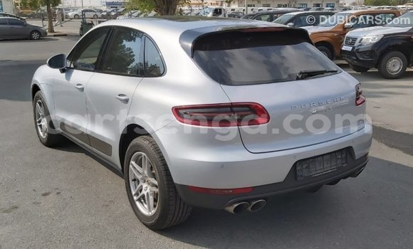 Acheter Import Voiture Porsche Macan Autre à Import - Dubai, Hhohho Acheter Import Voiture Porsche Macan Autre à Import - Dubai, Hhohho