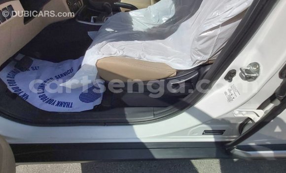 Buy Import Mitsubishi Outlander White Car in Import - Dubai in Hhohho Buy Import Mitsubishi Outlander White Car in Import - Dubai in Hhohho