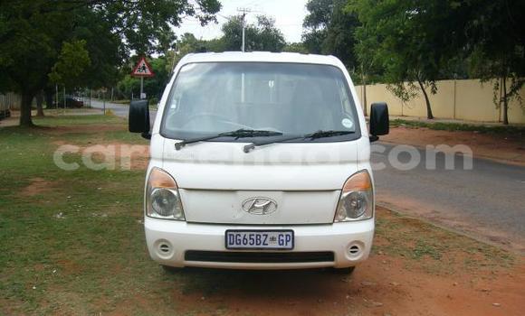 Acheter Occasion Utilitaire Hyundai H200 Blanc à Manzini, Manzini Acheter Occasion Utilitaire Hyundai H200 Blanc à Manzini, Manzini