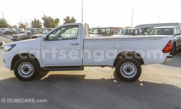 Buy Import Toyota Hilux White Car in Import - Dubai in Hhohho Buy Import Toyota Hilux White Car in Import - Dubai in Hhohho