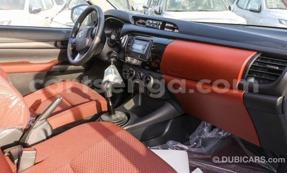Buy Import Toyota Hilux White Car in Import - Dubai in Hhohho Buy Import Toyota Hilux White Car in Import - Dubai in Hhohho
