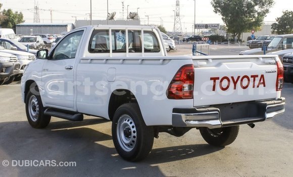 Buy Import Toyota Hilux White Car in Import - Dubai in Hhohho Buy Import Toyota Hilux White Car in Import - Dubai in Hhohho
