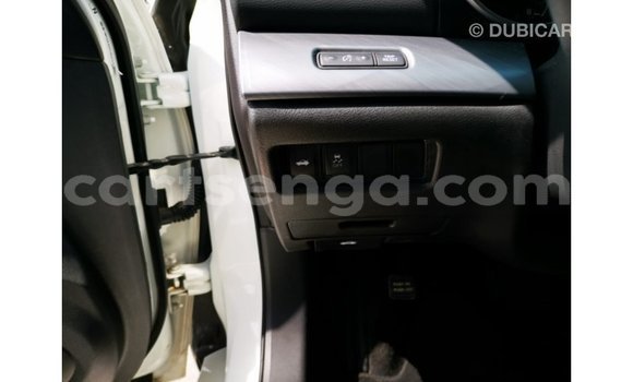 Acheter Import Voiture Nissan Maxima Blanc à Import - Dubai, Hhohho Acheter Import Voiture Nissan Maxima Blanc à Import - Dubai, Hhohho