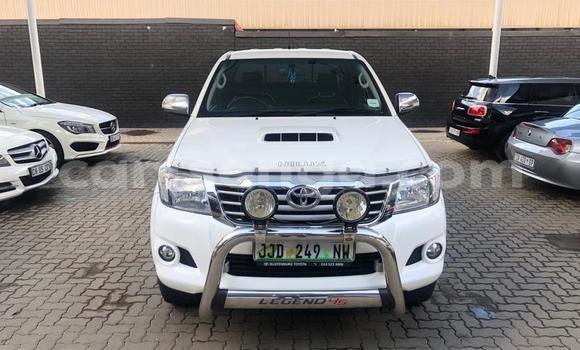 Nunua Ilio tumika Toyota Hilux White Gari ndani ya Ezulwini nchini Hhohho Nunua Ilio tumika Toyota Hilux White Gari ndani ya Ezulwini nchini Hhohho