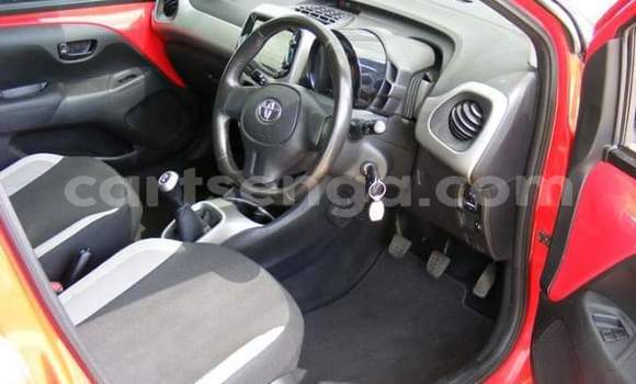 Acheter Occasion Voiture Toyota Yaris Rouge à Manzini, Manzini Acheter Occasion Voiture Toyota Yaris Rouge à Manzini, Manzini