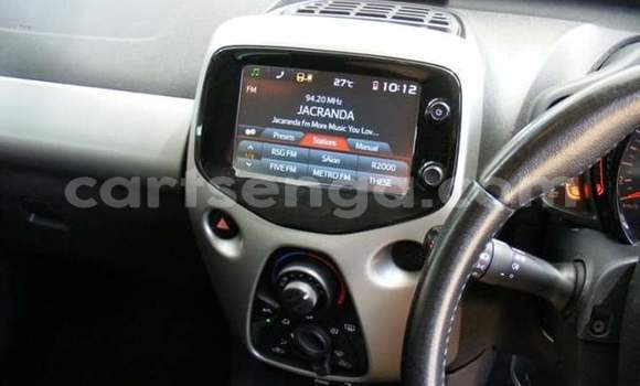 Acheter Occasion Voiture Toyota Yaris Rouge à Manzini, Manzini Acheter Occasion Voiture Toyota Yaris Rouge à Manzini, Manzini