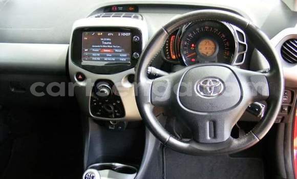 Acheter Occasion Voiture Toyota Yaris Rouge à Manzini, Manzini Acheter Occasion Voiture Toyota Yaris Rouge à Manzini, Manzini