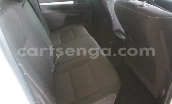 Acheter Occasion Voiture Toyota Hilux Blanc à Manzini, Manzini Acheter Occasion Voiture Toyota Hilux Blanc à Manzini, Manzini
