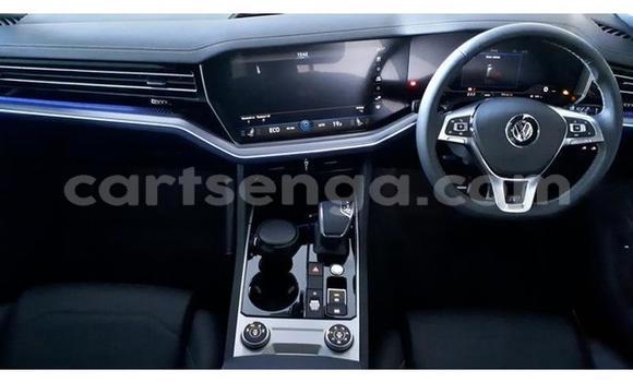 Acheter Occasion Voiture Volkswagen Touareg Gris à Manzini, Manzini Acheter Occasion Voiture Volkswagen Touareg Gris à Manzini, Manzini