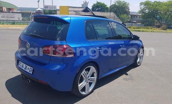 Buy Used Volkswagen Golf R Blue Car in Hluti in Shiselweni District Buy Used Volkswagen Golf R Blue Car in Hluti in Shiselweni District