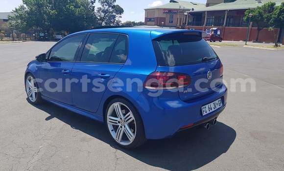 Buy Used Volkswagen Golf R Blue Car in Hluti in Shiselweni District Buy Used Volkswagen Golf R Blue Car in Hluti in Shiselweni District