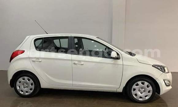Acheter Occasion Voiture Hyundai i20 Blanc à Manzini, Manzini Acheter Occasion Voiture Hyundai i20 Blanc à Manzini, Manzini
